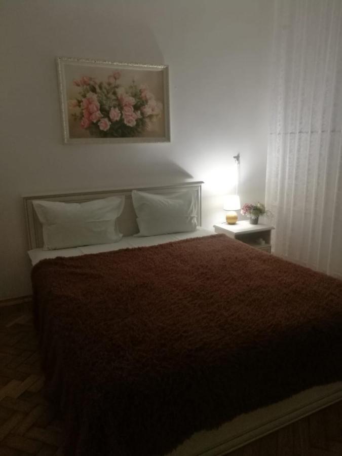Apartment On Lenina 9 Minsk Ngoại thất bức ảnh